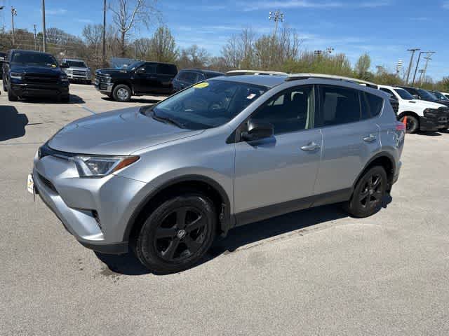 Thumbnail: 2018 Toyota RAV4 - 13