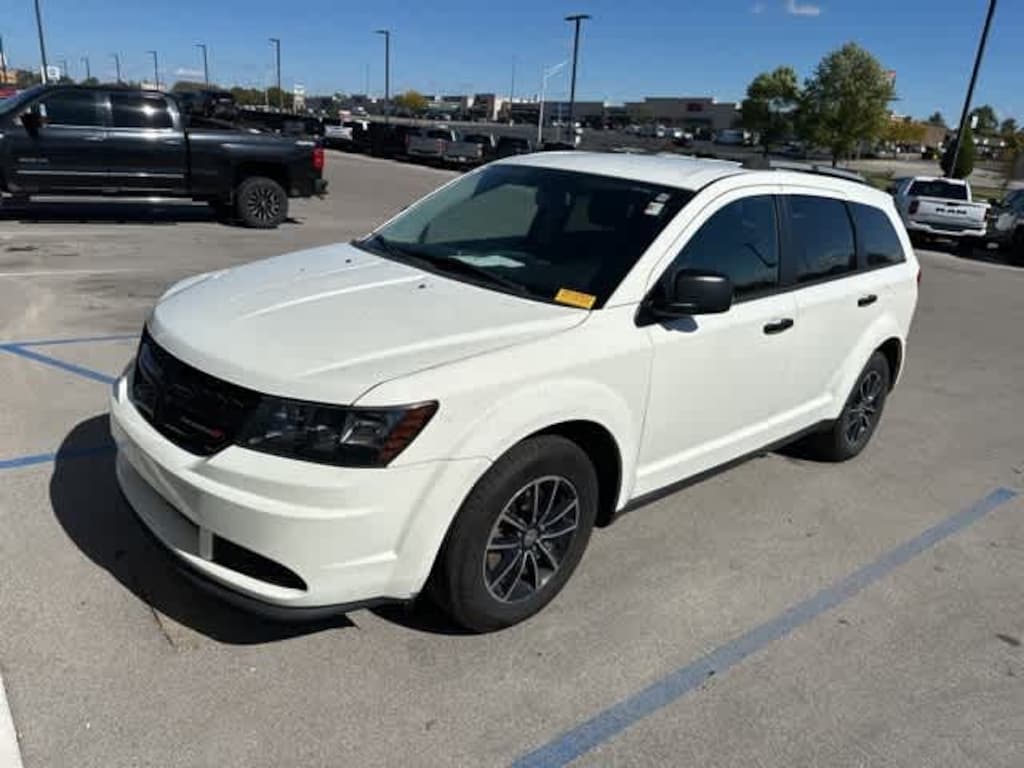 Used 2017 Dodge Journey SE SUV