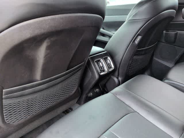 Thumbnail: 2022 Kia Sorento - 16