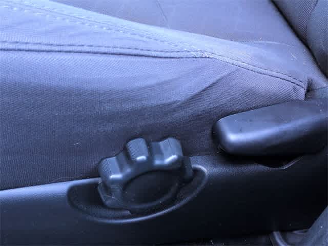 Thumbnail: 2019 Toyota Tacoma - 17