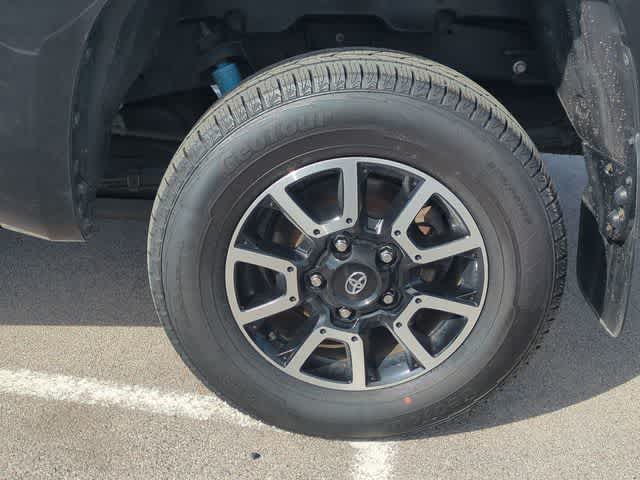 Thumbnail: 2021 Toyota Tundra - 14