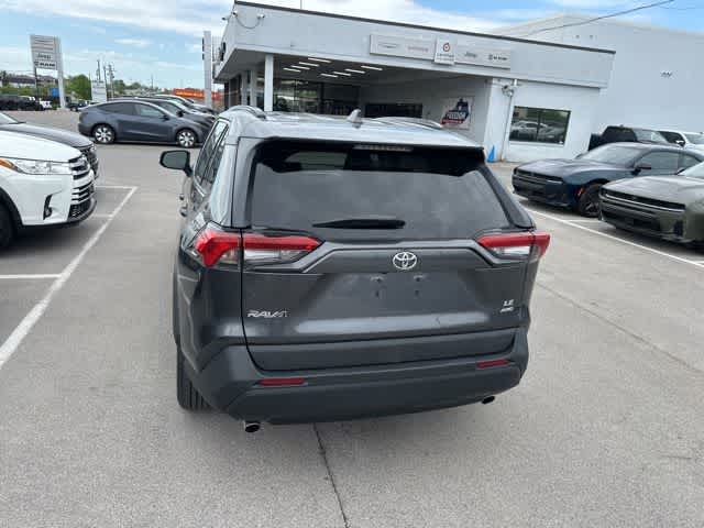 Thumbnail: 2020 Toyota RAV4 - 14