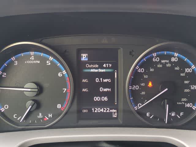 Thumbnail: 2017 Toyota RAV4 - 31