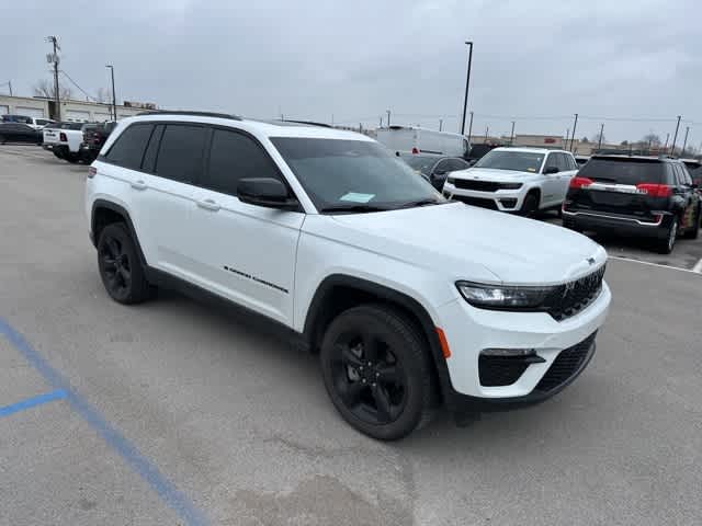 Thumbnail: 2025 Jeep Grand Cherokee - 25