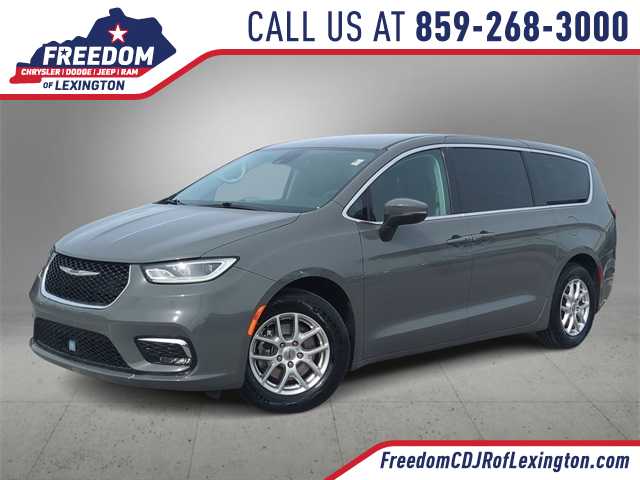 Thumbnail: 2023 Chrysler Pacifica - 1