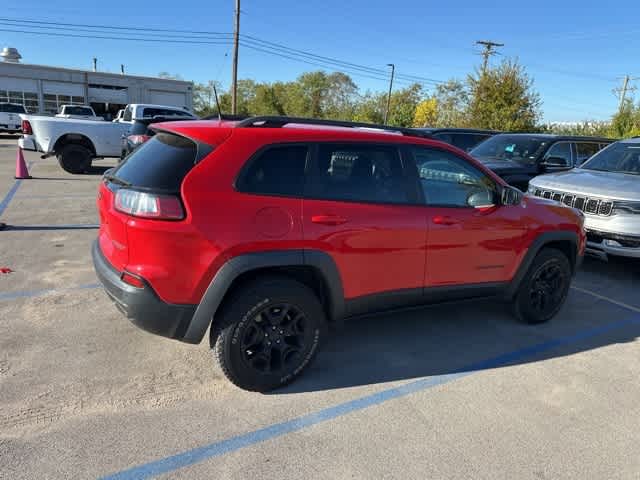 Thumbnail: 2019 Jeep Cherokee - 21