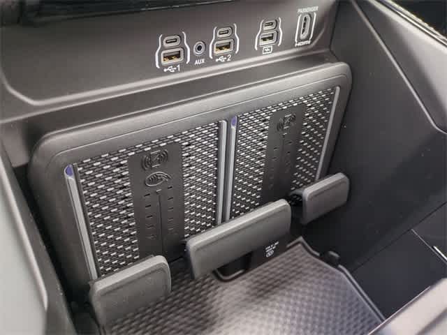 Thumbnail: 2026 RAM 1500 - 32