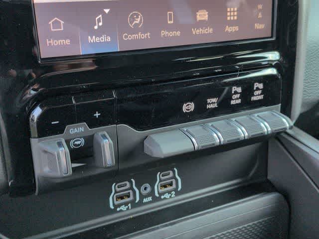 Thumbnail: 2026 RAM 3500 - 39