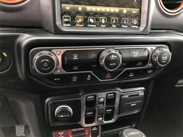 Thumbnail: 2023 Jeep Gladiator - 15