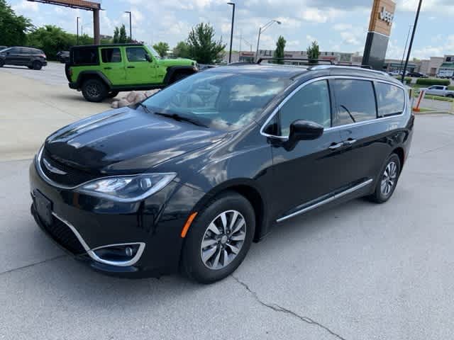 Thumbnail: 2019 Chrysler Pacifica - 2