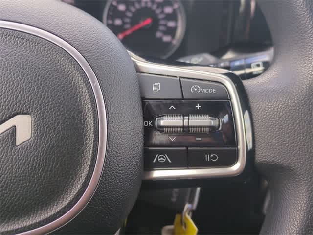 Thumbnail: 2023 Kia Sorento - 23