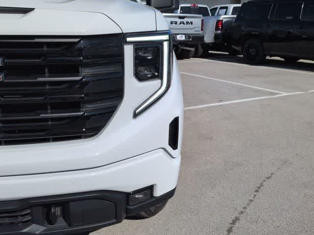 Thumbnail: 2022 GMC Sierra 1500 - 11