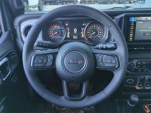 Thumbnail: 2025 Jeep Wrangler - 21