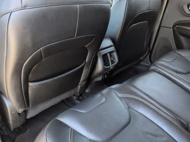 Thumbnail: 2014 Jeep Cherokee - 17