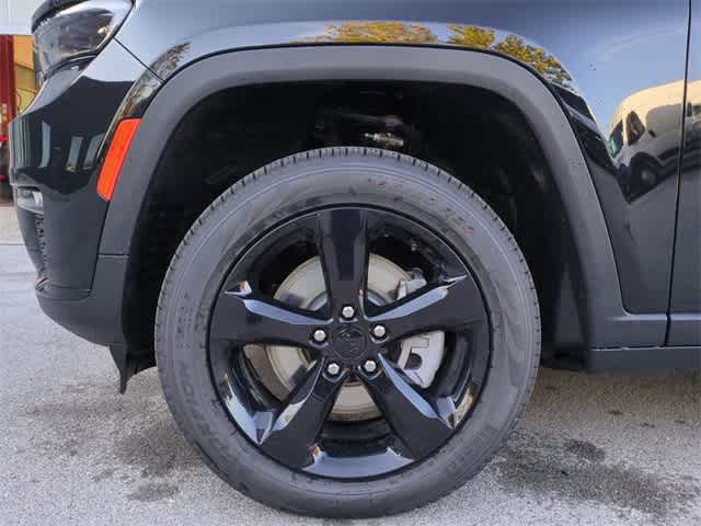 Thumbnail: 2025 Jeep Grand Cherokee L - 14