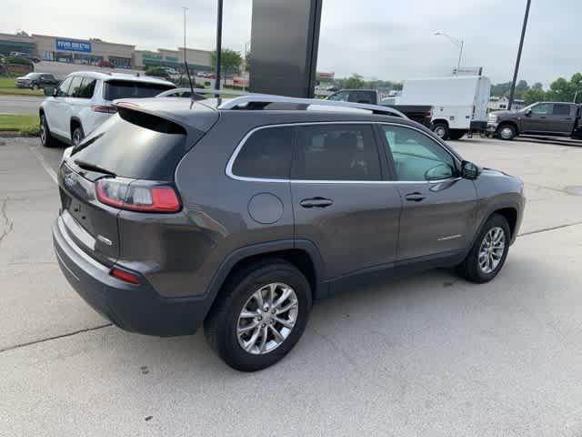 Thumbnail: 2019 Jeep Cherokee - 25