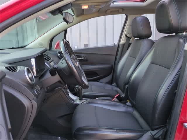 Thumbnail: 2015 Chevrolet Trax - 17