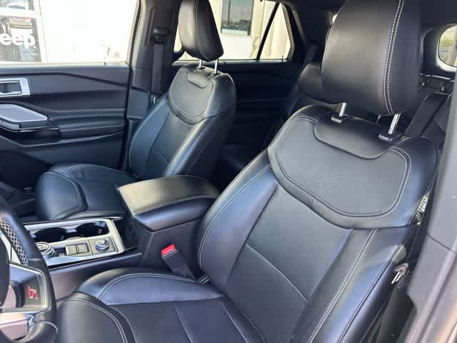 Thumbnail: 2022 Ford Explorer - 4
