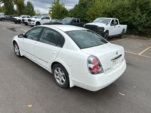 Thumbnail: 2005 Nissan Altima - 15