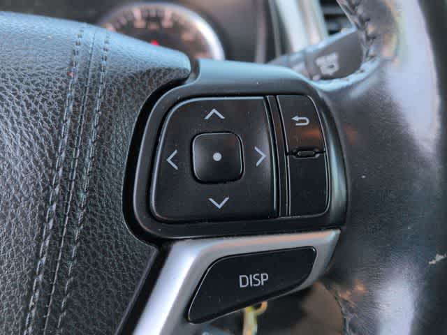 Thumbnail: 2016 Toyota Highlander - 24