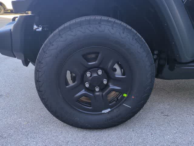 Thumbnail: 2026 Jeep Wrangler - 14