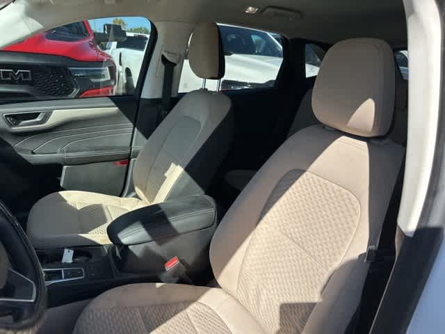 Thumbnail: 2022 Ford Escape - 4