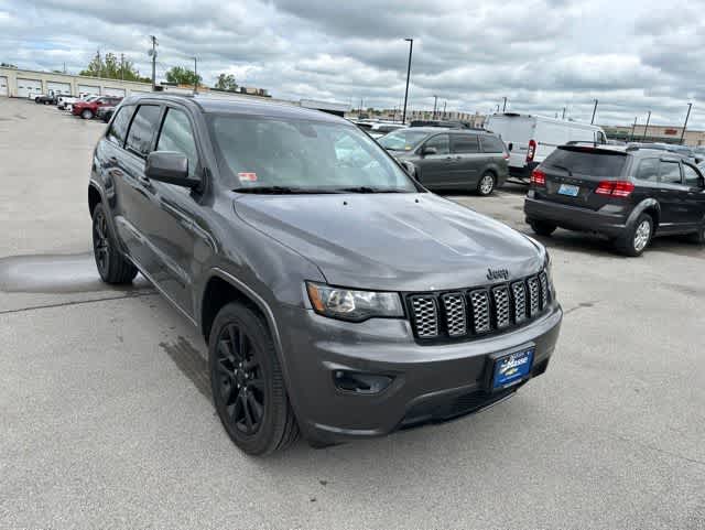 Thumbnail: 2017 Jeep Grand Cherokee - 22