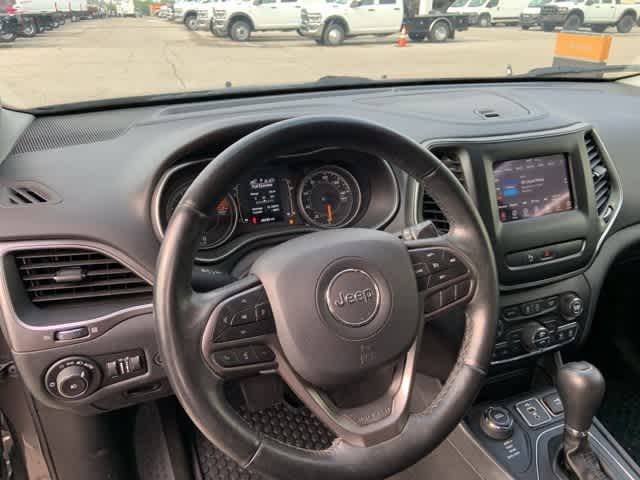 Thumbnail: 2019 Jeep Cherokee - 5