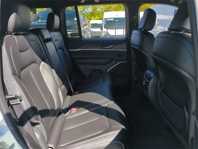 Thumbnail: 2025 Jeep Grand Cherokee - 21