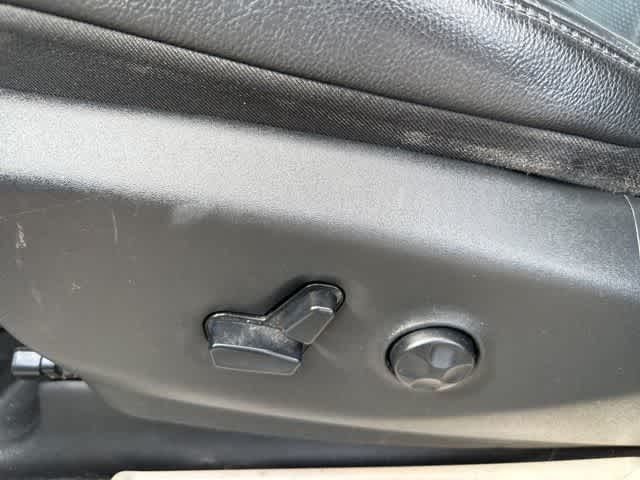 Thumbnail: 2019 Chrysler Pacifica - 11