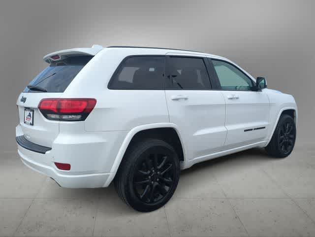 Thumbnail: 2018 Jeep Grand Cherokee - 8