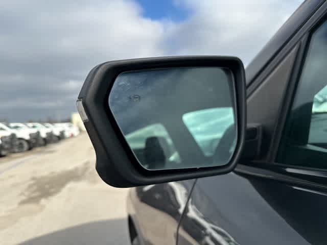 Thumbnail: 2022 Chevrolet Equinox - 12