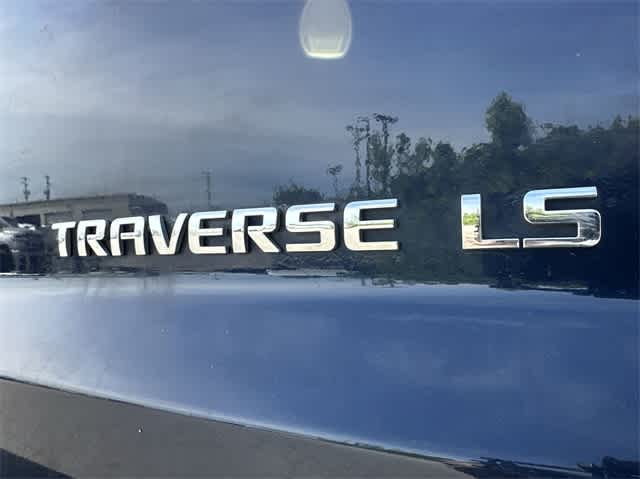 2012 Chevrolet Traverse LS 11