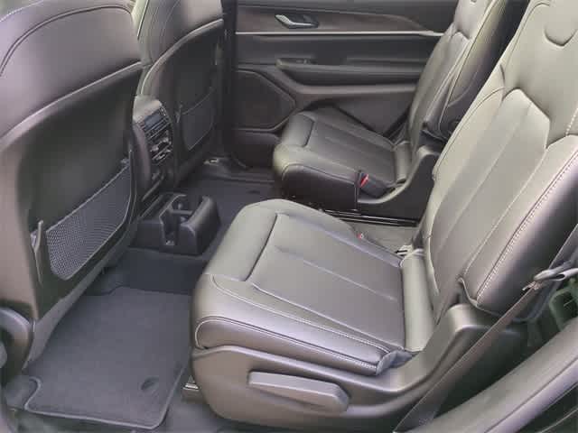 Thumbnail: 2025 Jeep Grand Cherokee L - 21