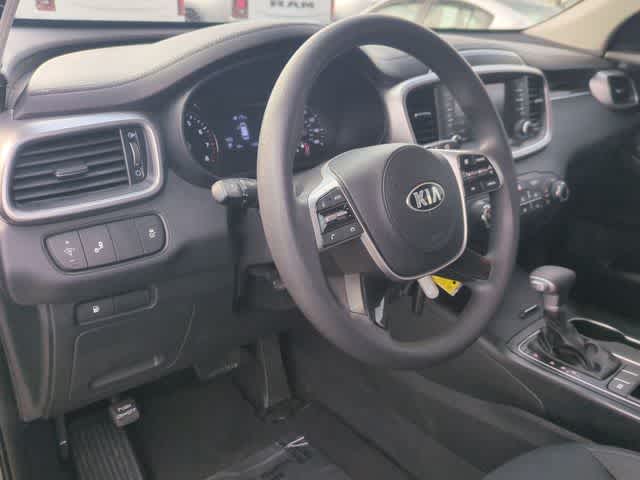 Thumbnail: 2020 Kia Sorento - 10