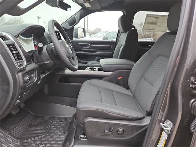 Thumbnail: 2026 RAM 1500 - 17