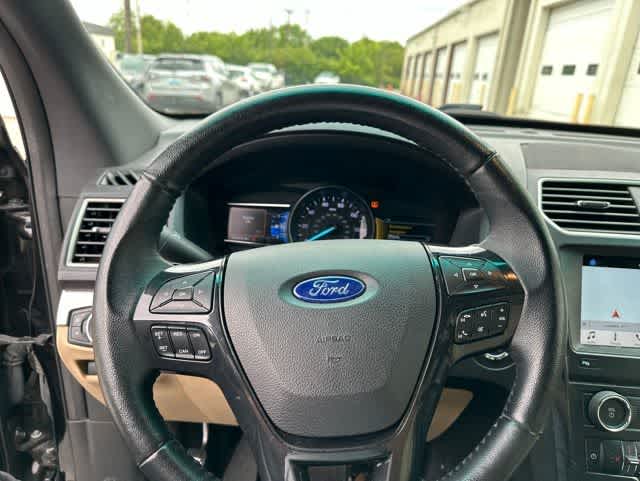 Thumbnail: 2017 Ford Explorer - 9