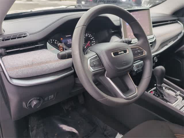 Thumbnail: 2022 Jeep Compass - 10