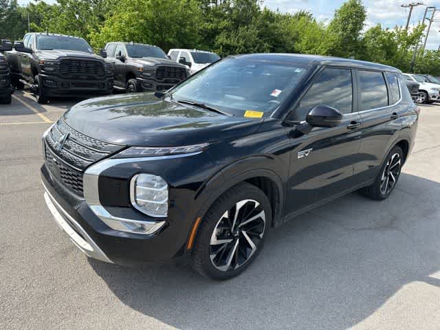 Thumbnail: 2025 Mitsubishi Outlander - 2