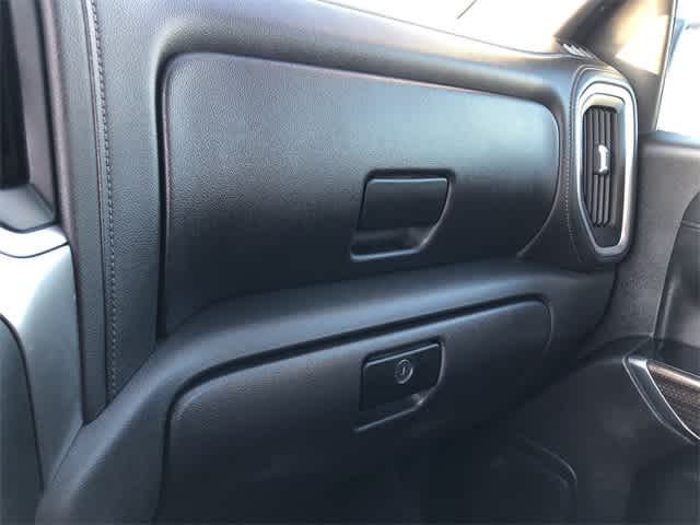 Thumbnail: 2020 Chevrolet Silverado 1500 - 24