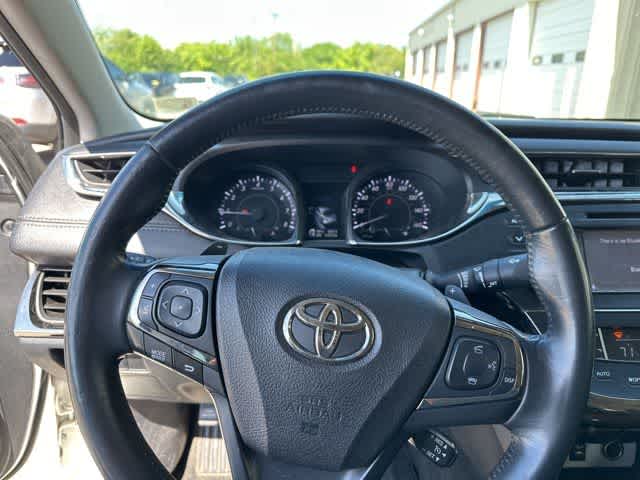 Thumbnail: 2014 Toyota Avalon - 10