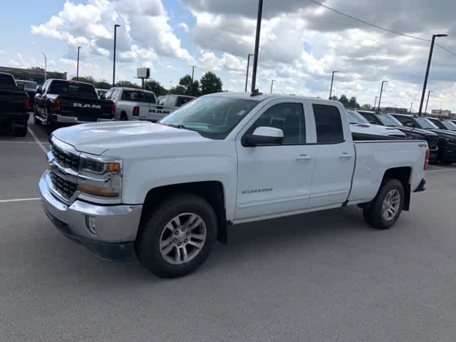 Thumbnail: 2018 Chevrolet Silverado 1500 - 12
