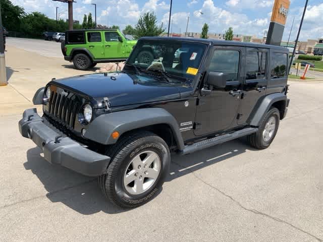 Thumbnail: 2016 Jeep Wrangler - 10