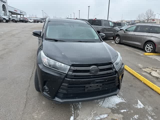 Thumbnail: 2019 Toyota Highlander - 16