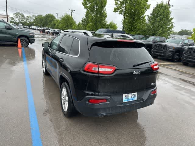 Thumbnail: 2016 Jeep Cherokee - 15