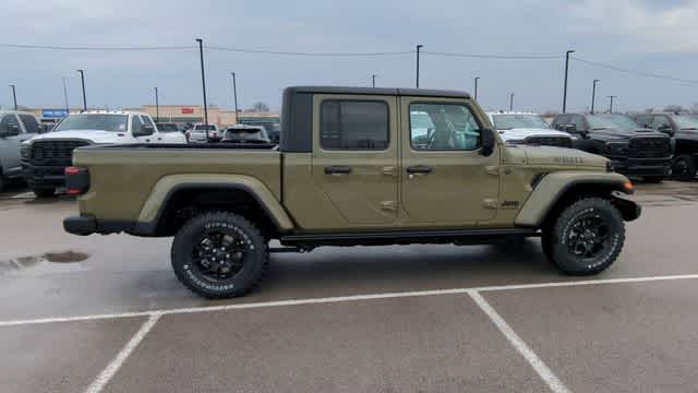 Thumbnail: 2026 Jeep Gladiator - 9