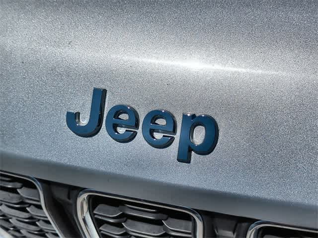 Thumbnail: 2023 Jeep Grand Cherokee L - 12