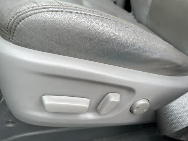 Thumbnail: 2018 Toyota Sienna - 11