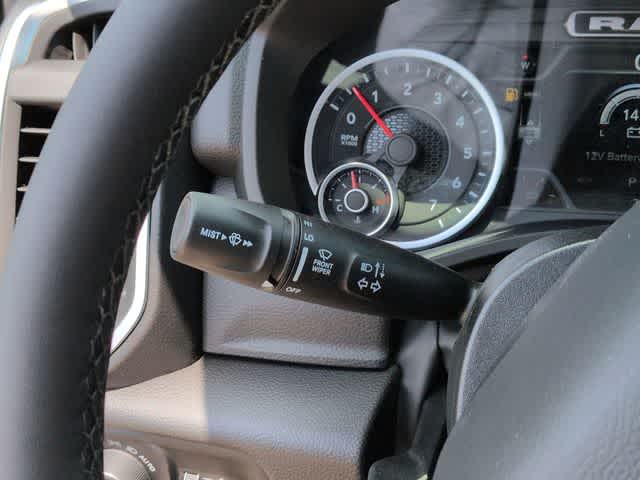 Thumbnail: 2026 RAM 1500 - 28