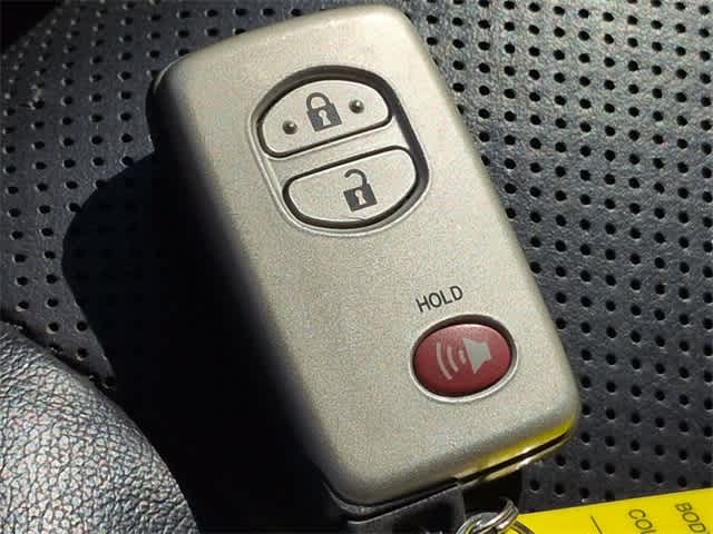 Thumbnail: 2017 Toyota 4Runner - 37